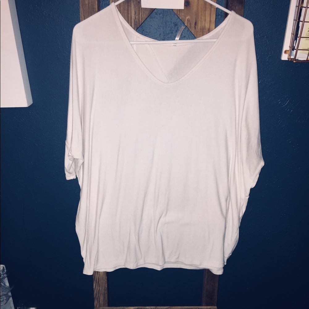 White 3/4inch sleeve shirt